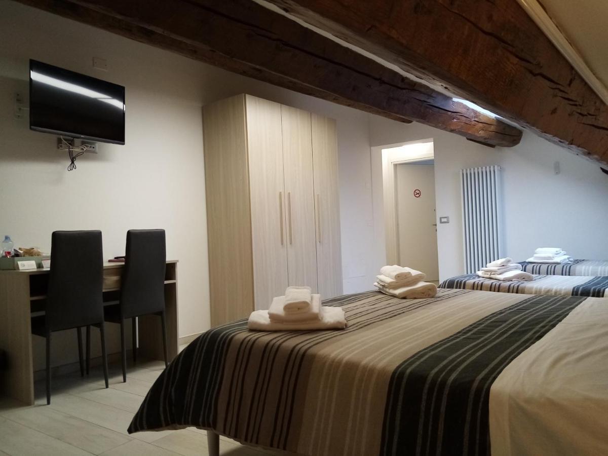 Centro Storico Suites Ferrara Esterno foto